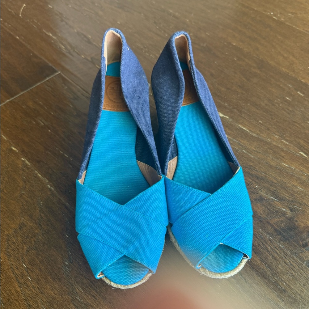 Tory burch blue wedges 8.5